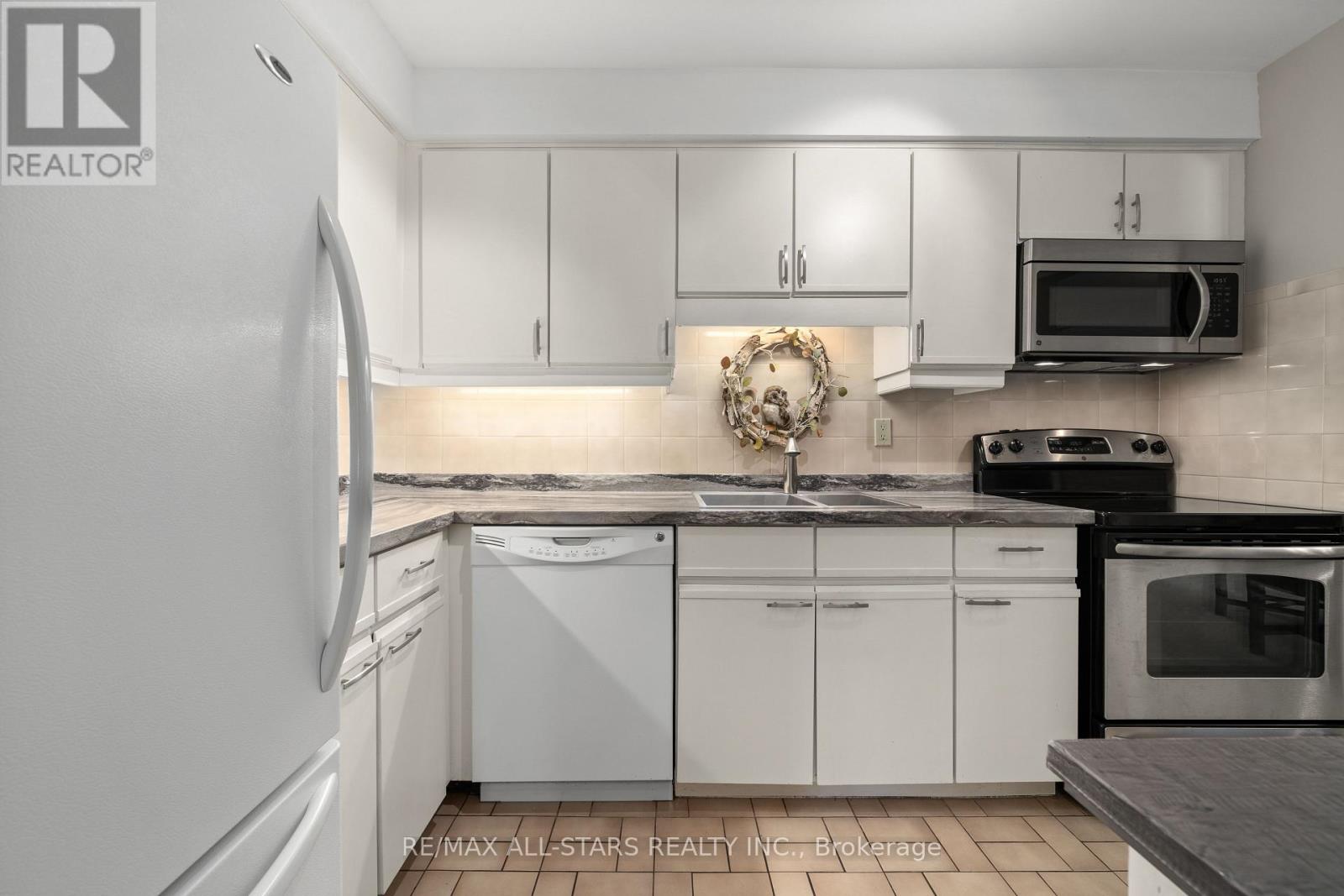 101 - 200 East Street S, Kawartha Lakes, Ontario  K0M 1A0 - Photo 21 - X12300631