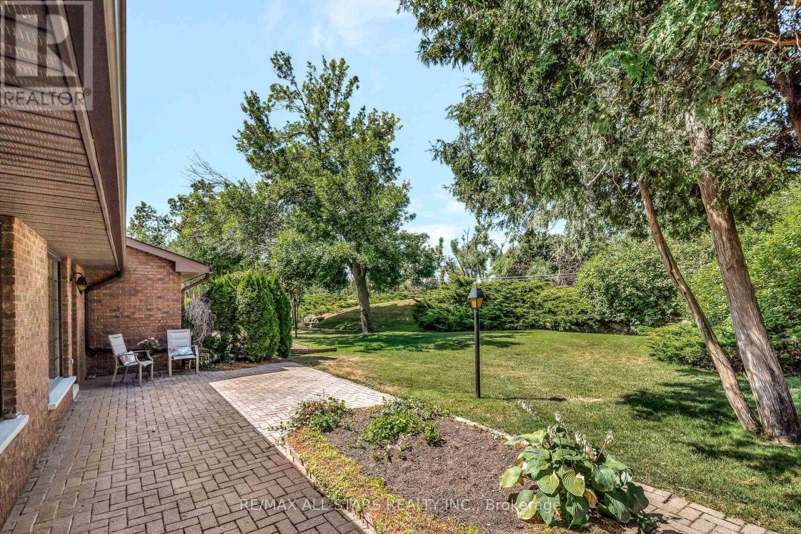 101 - 200 East Street S, Kawartha Lakes, Ontario  K0M 1A0 - Photo 5 - X12300631