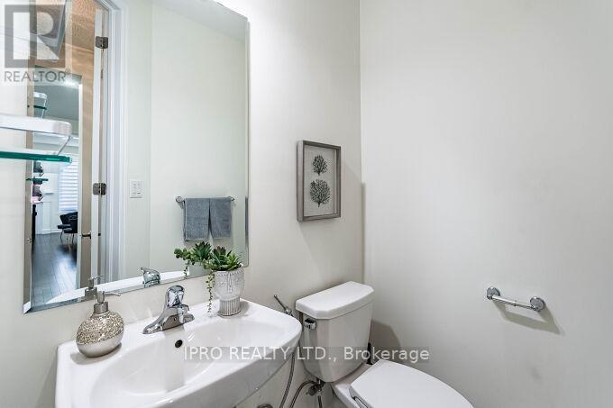Property at 1448 SYCAMORE GARDENS image 5