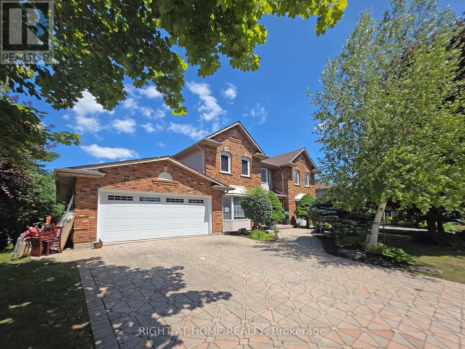 Property at 168 BLUEBELL CRESCENT image 1