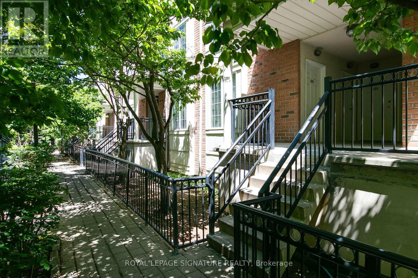 Property at 627 - 3 EVERSON DRIVE image 1
