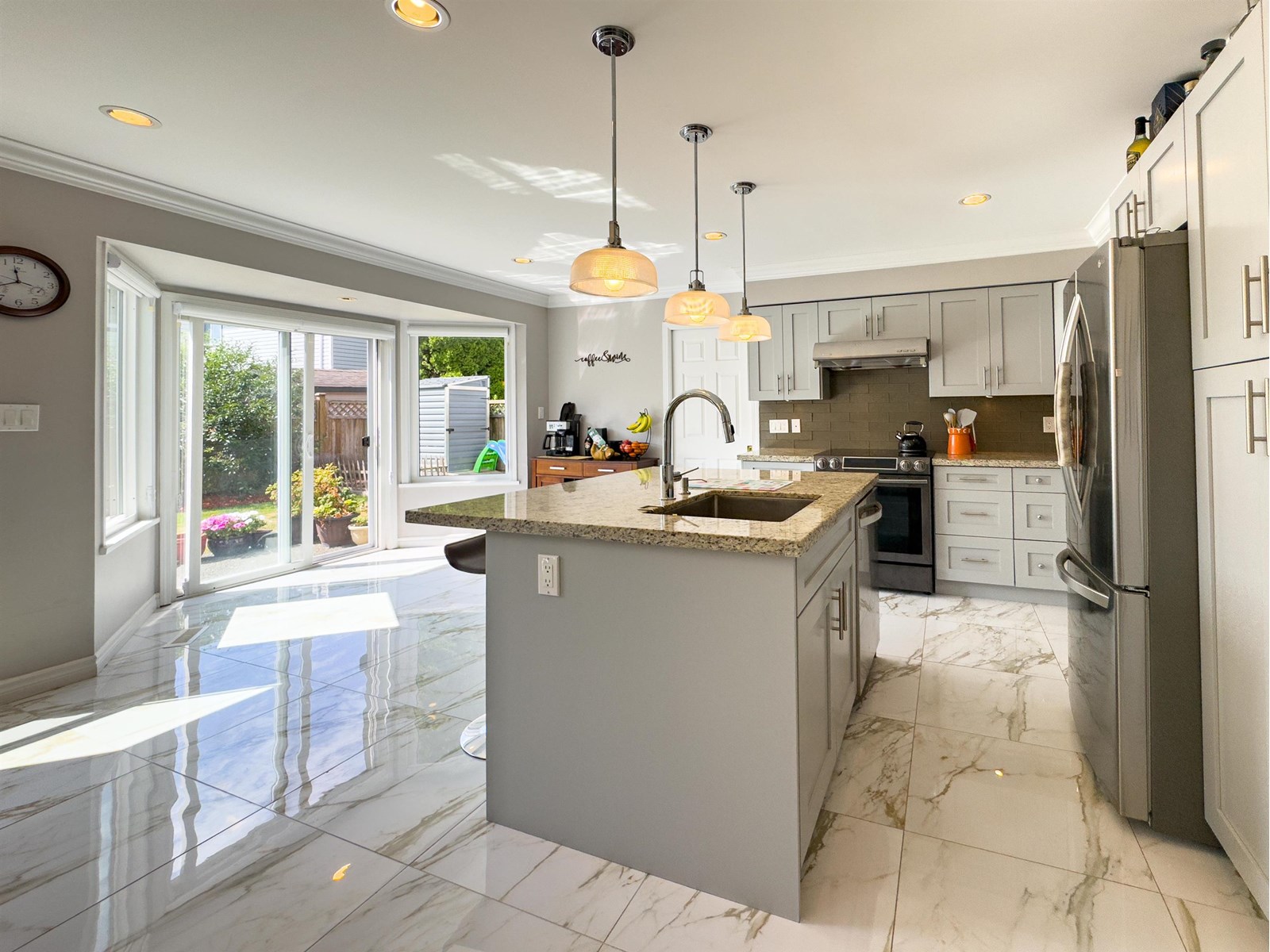 11910 79a Avenue, Delta, British Columbia  V4C 8B8 - Photo 9 - R3028951