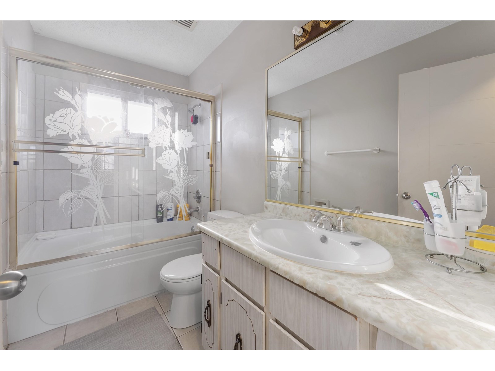 12248 80a Avenue, Surrey, British Columbia  V3W 7R8 - Photo 13 - R3029572