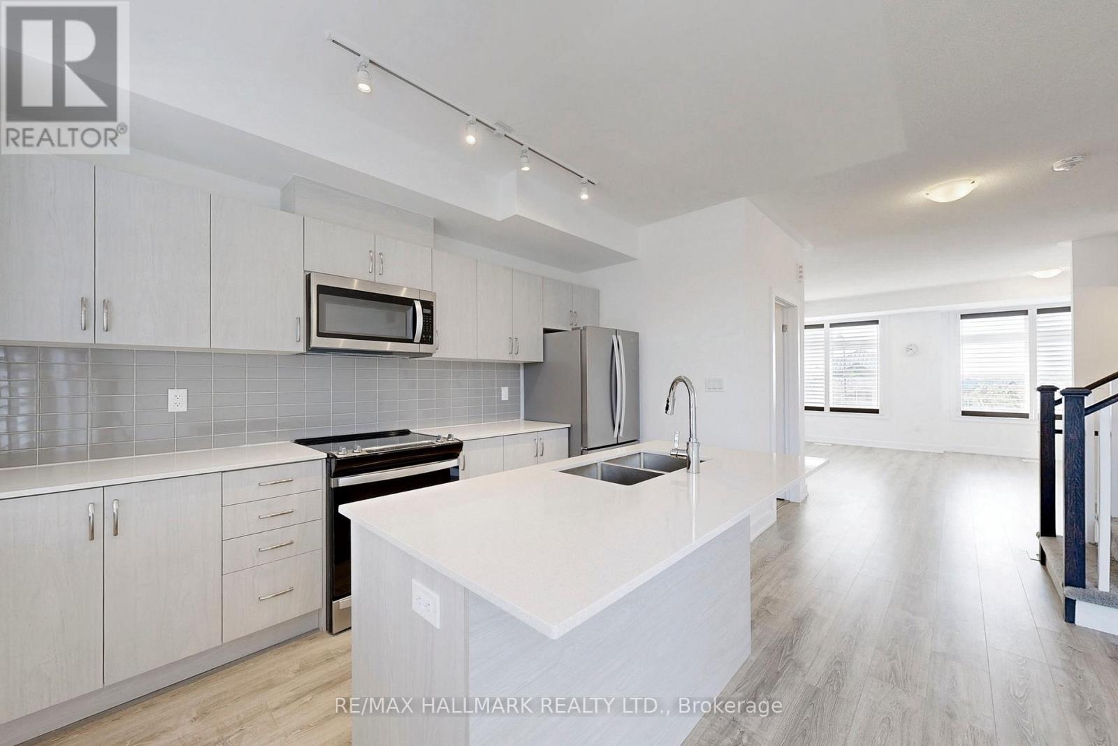 5436 Main Street, Whitchurch-Stouffville, Ontario  L4A 4W8 - Photo 11 - N12300602