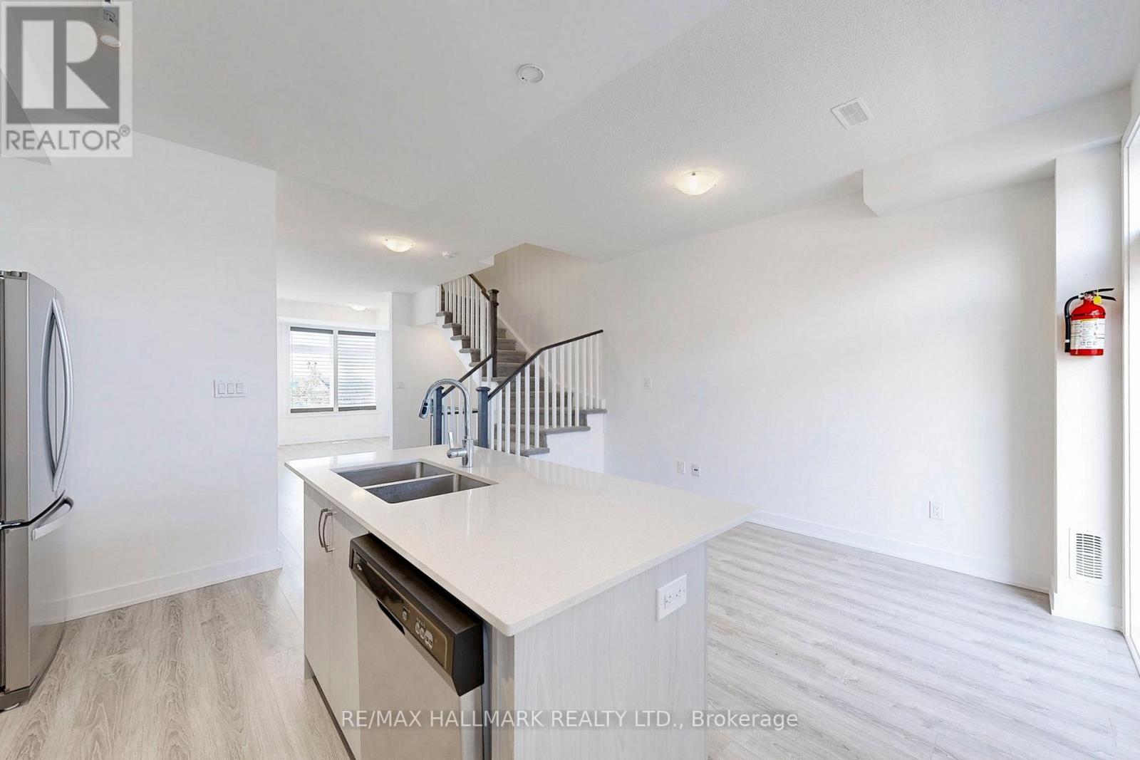 5436 Main Street, Whitchurch-Stouffville, Ontario  L4A 4W8 - Photo 15 - N12300602