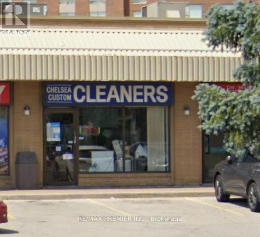 Property at 12 - 7007 ISLINGTON AVENUE image 1