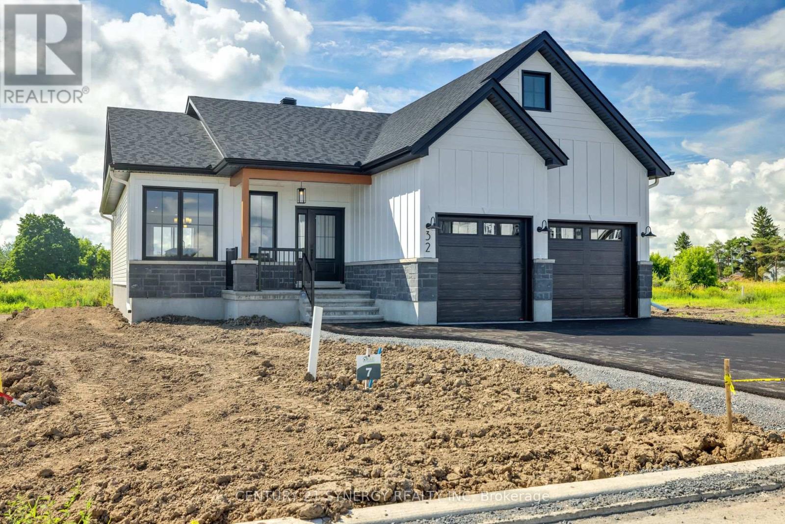 64 Helen Street, North Stormont, Ontario  K0A 1R0 - Photo 2 - X10418696