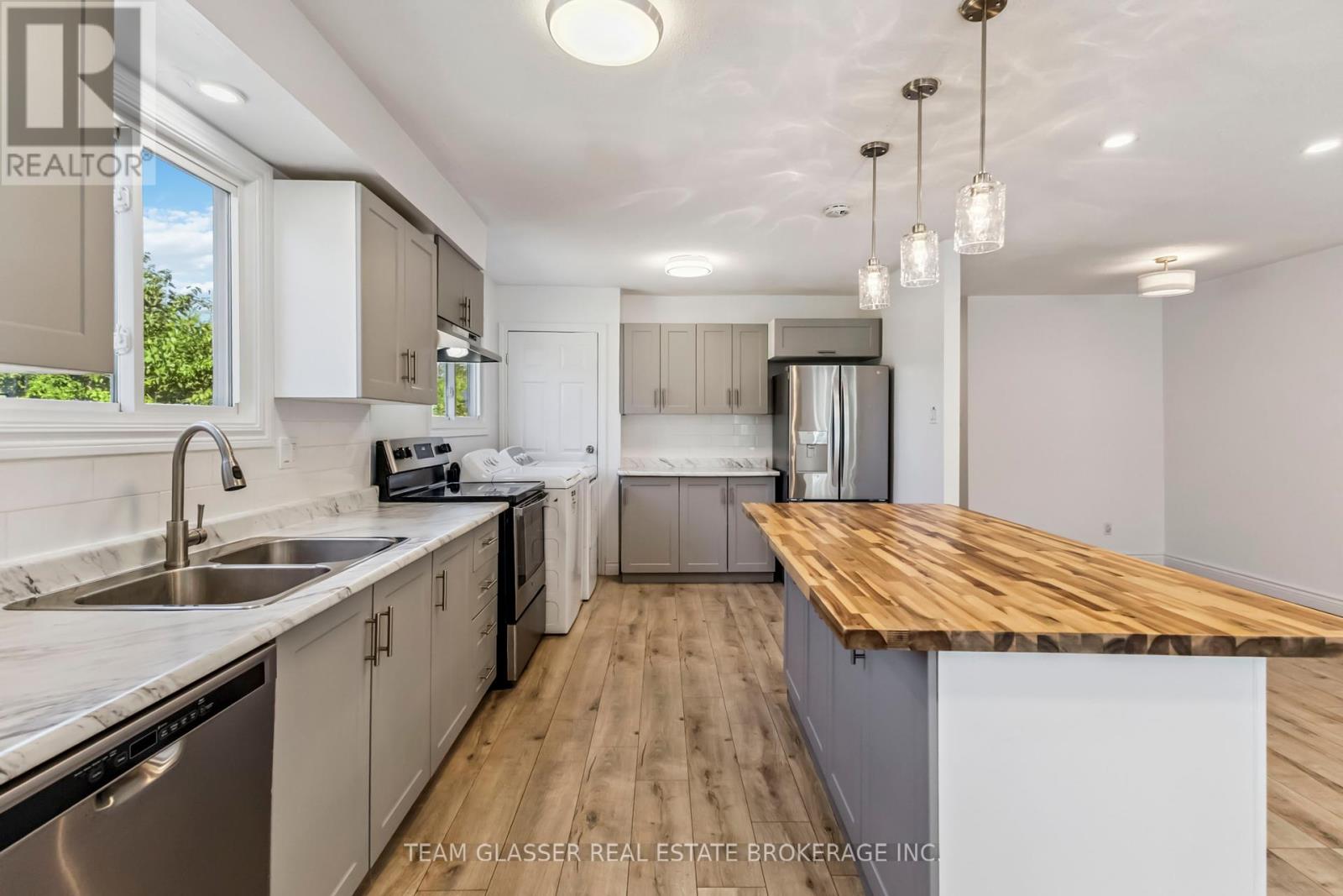 237 Banbury Road, London South, Ontario  N5Z 4M1 - Photo 14 - X12300752