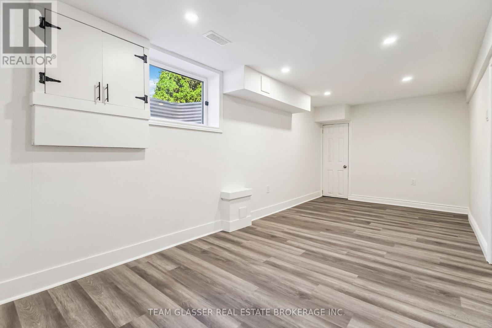 237 Banbury Road, London South, Ontario  N5Z 4M1 - Photo 19 - X12300752