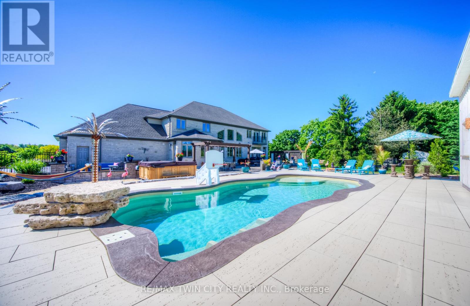 226 Shade Street, Wilmot, Ontario  N3A 4J2 - Photo 47 - X12300639