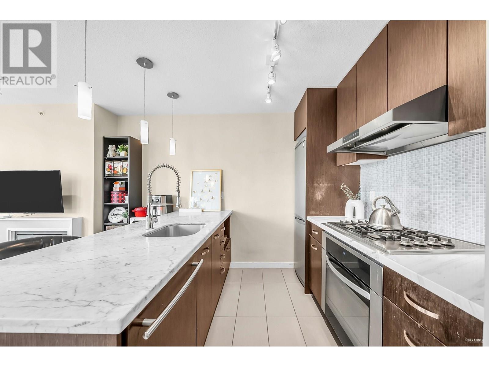 609 2982 Burlington Drive, Coquitlam, British Columbia  V3B 0B3 - Photo 5 - R3029578