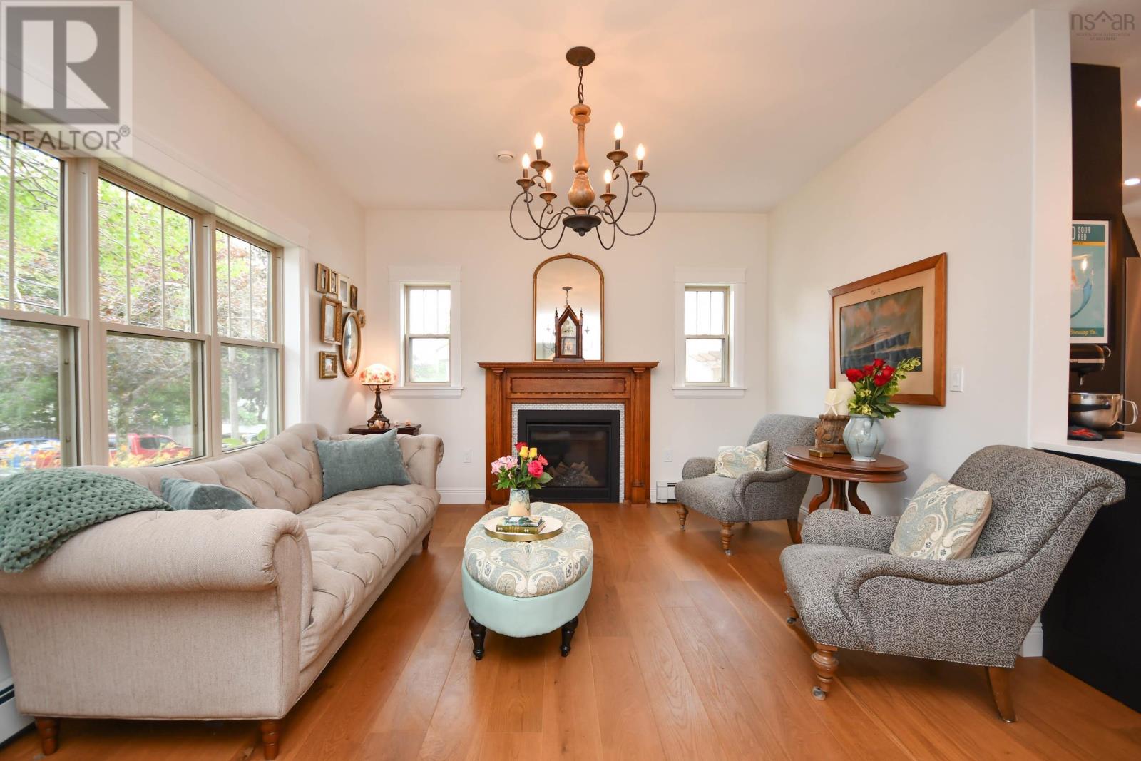 Property at 7 Crichton Park Road image 3