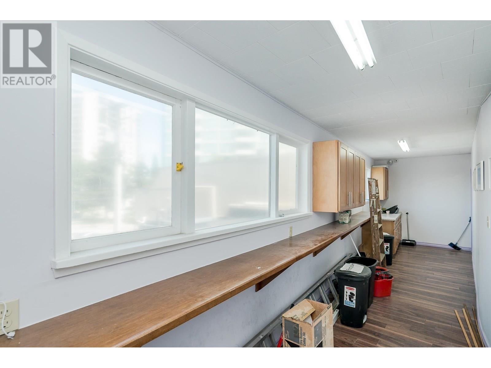 4725 Kingsway, Burnaby, British Columbia  V5H 2C3 - Photo 31 - C8070768