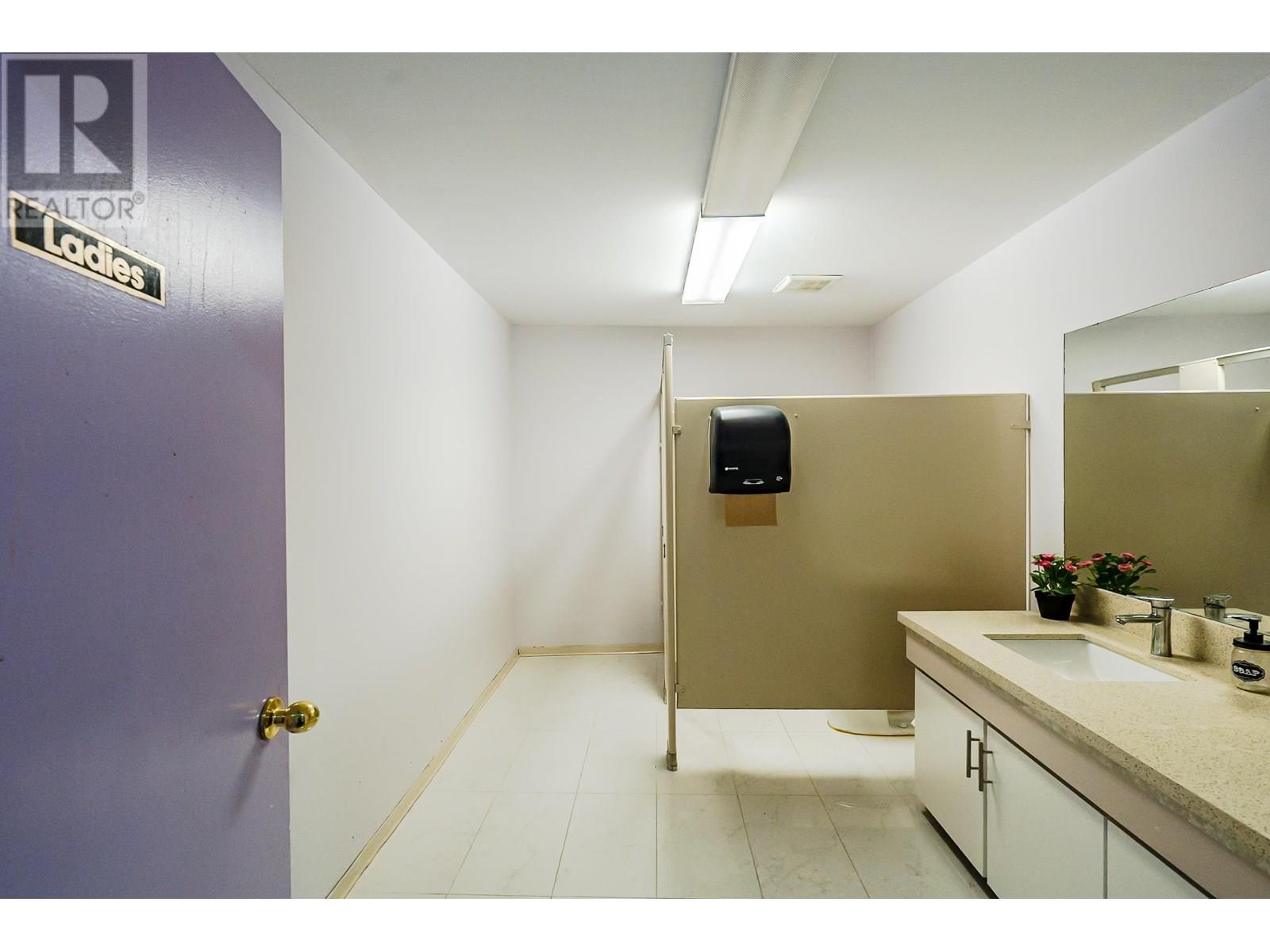 4725 Kingsway, Burnaby, British Columbia  V5H 2C3 - Photo 29 - C8070768