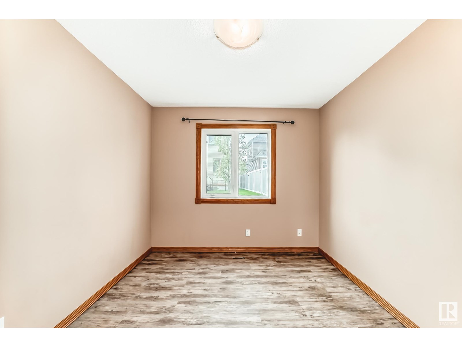 204 Reichert Dr, Beaumont, Alberta  T4X 0B9 - Photo 24 - E4449069