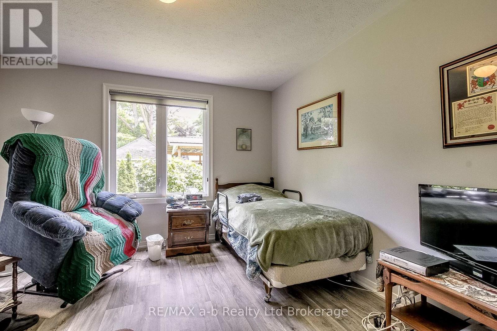 25 Main Street E, Norwich, Ontario  N0J 1P0 - Photo 24 - X12300778