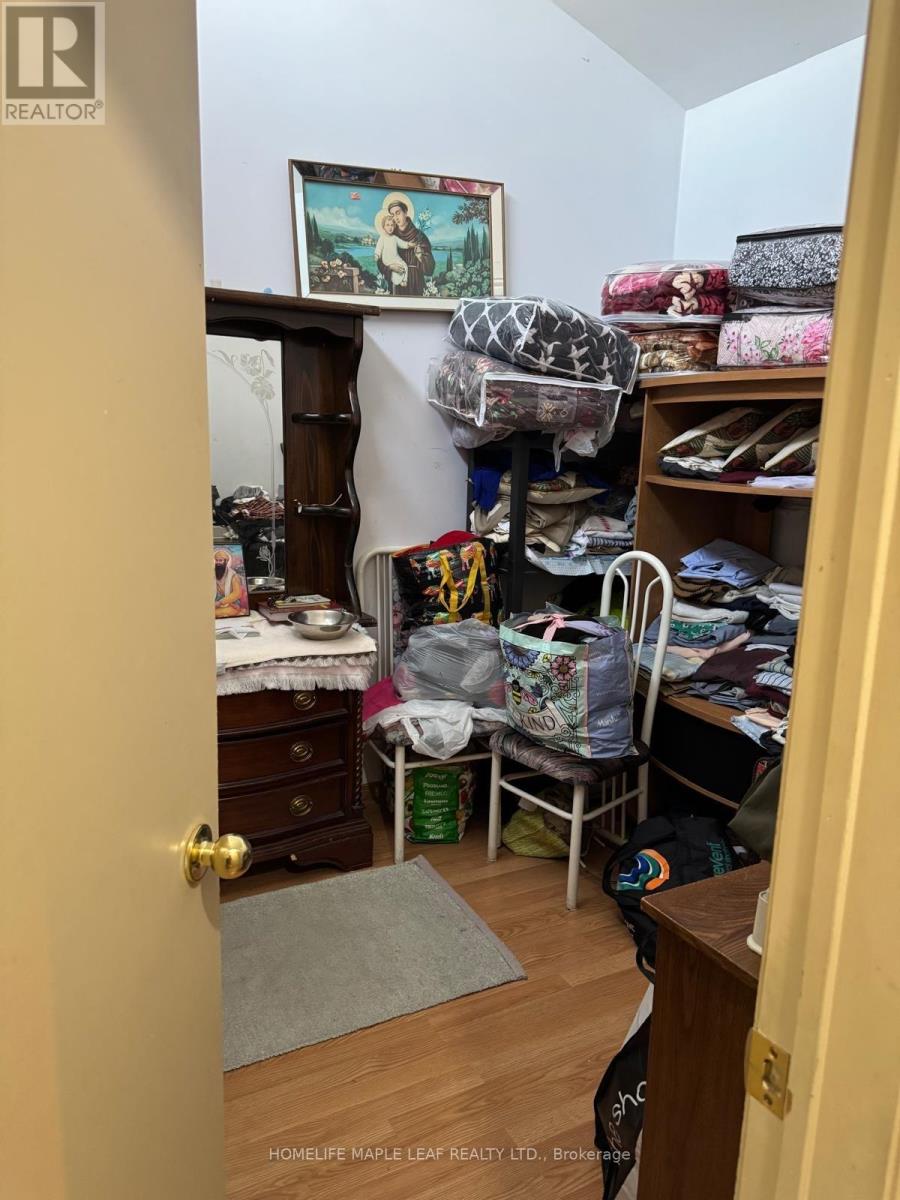 1676 Eglinton Avenue W, Toronto, Ontario  M6E 2H5 - Photo 12 - W12295935