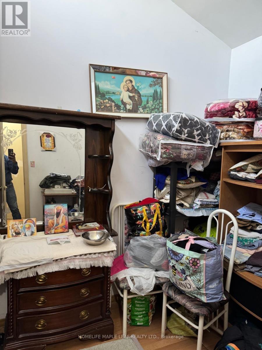 1676 Eglinton Avenue W, Toronto, Ontario  M6E 2H5 - Photo 13 - W12295935