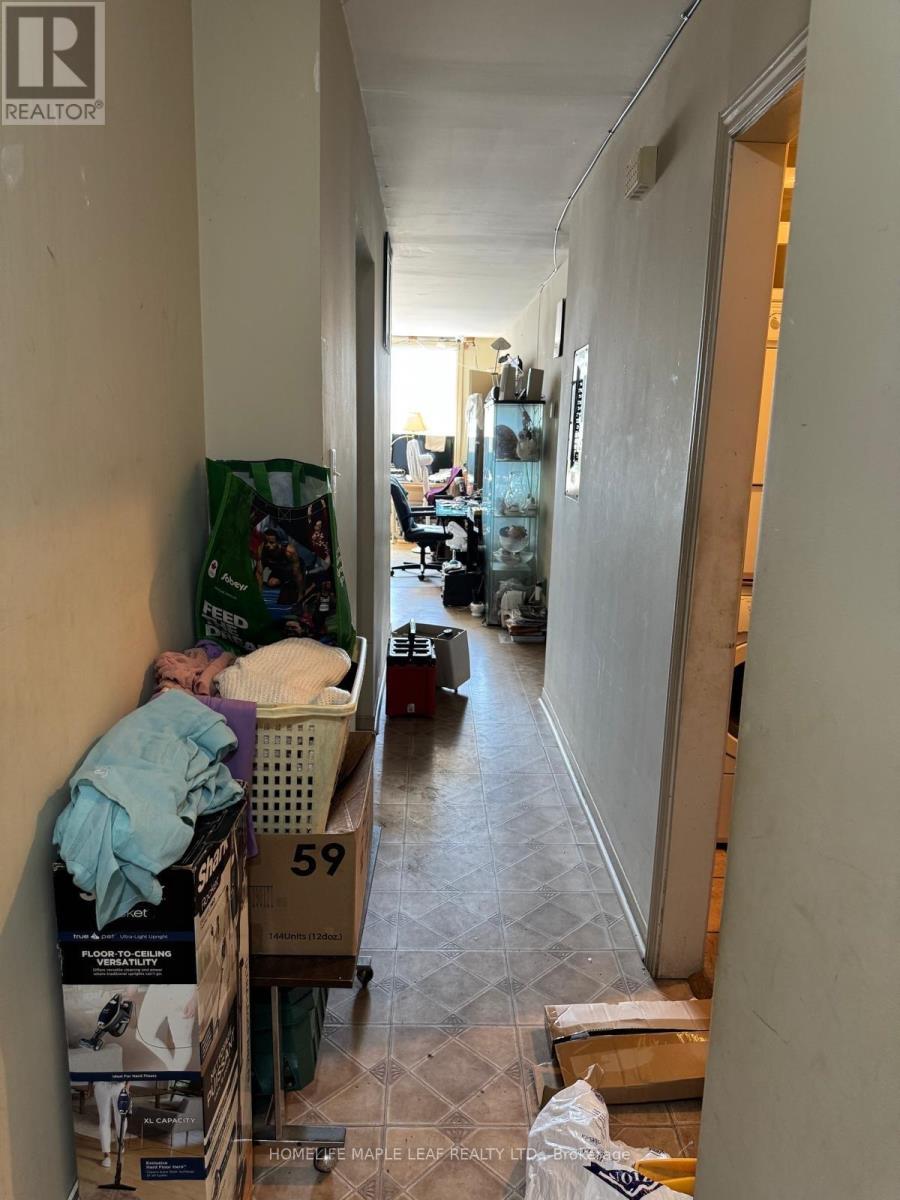 1676 Eglinton Avenue W, Toronto, Ontario  M6E 2H5 - Photo 14 - W12295935