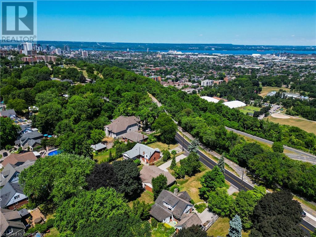 Property at 20 MOUNTAIN BROW Boulevard image 3