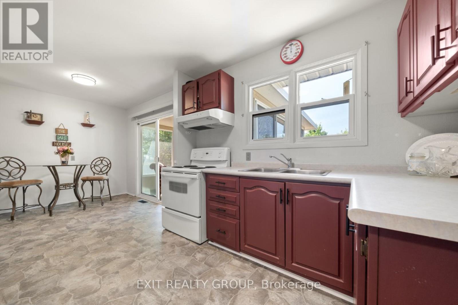 1476 County Rd 12, Prince Edward County, Ontario  K0K 2T0 - Photo 15 - X12300889