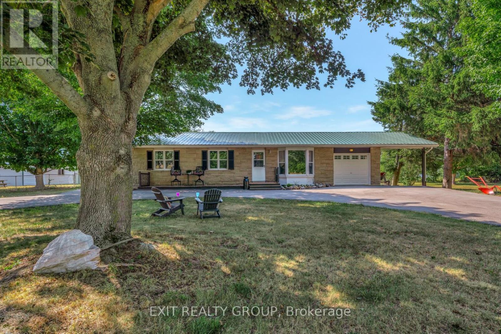 1476 County Rd 12, Prince Edward County, Ontario  K0K 2T0 - Photo 5 - X12300889