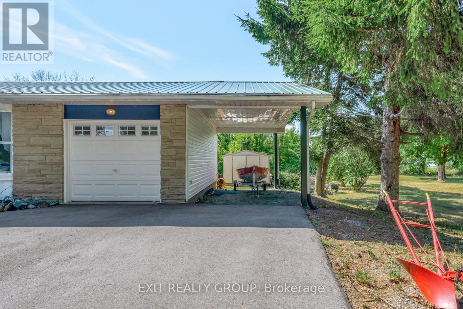 1476 County Rd 12, Prince Edward County, Ontario  K0K 2T0 - Photo 6 - X12300889