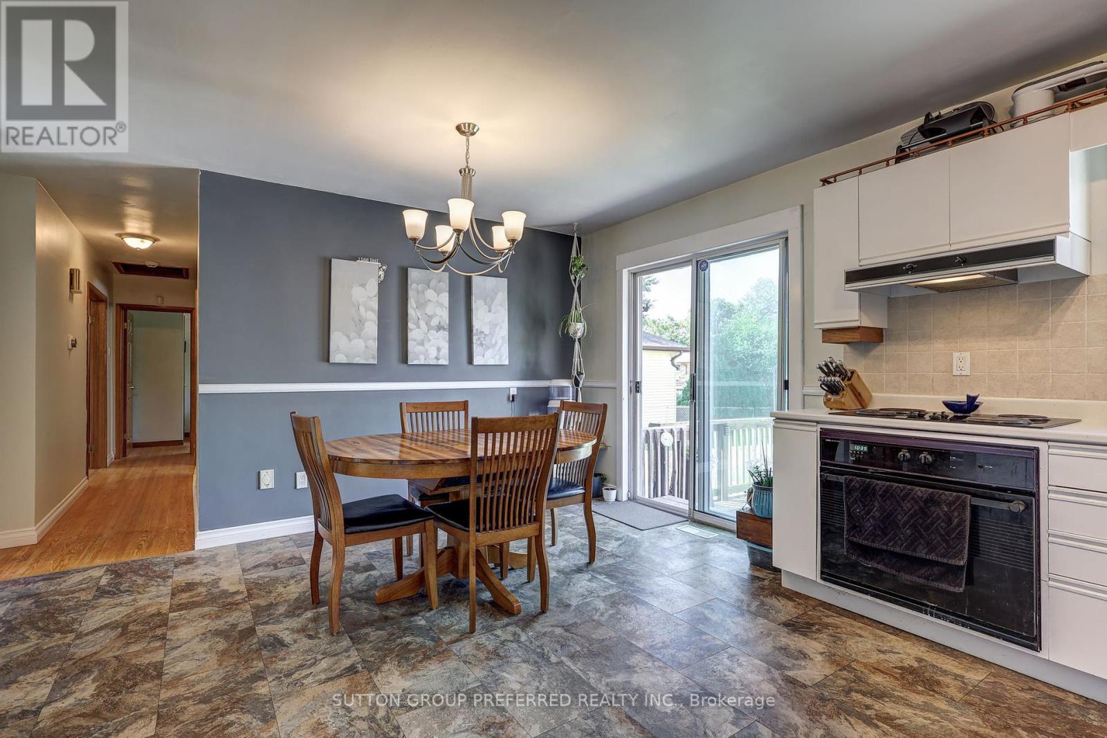 20 Amy Crescent, London East, Ontario  N5Y 4A6 - Photo 10 - X12300898