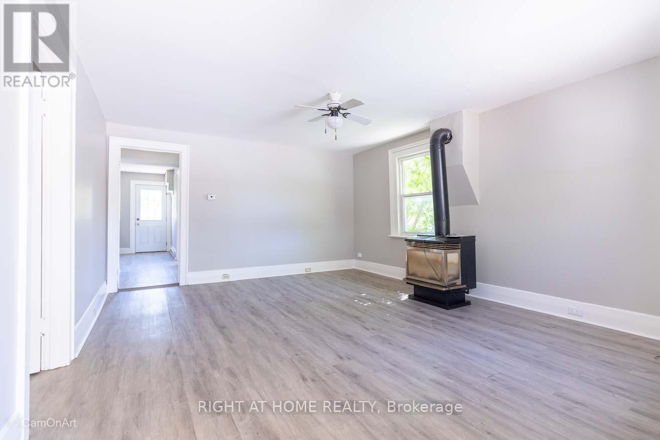 85 High Street E, Georgina, Ontario  L0E 1R0 - Photo 4 - N12300741