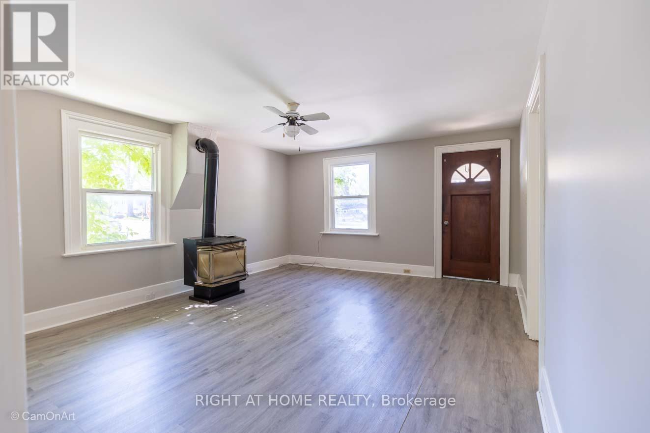 85 High Street E, Georgina, Ontario  L0E 1R0 - Photo 6 - N12300741