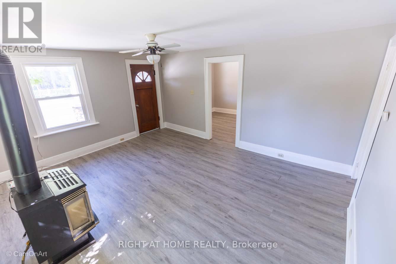 85 High Street E, Georgina, Ontario  L0E 1R0 - Photo 7 - N12300741