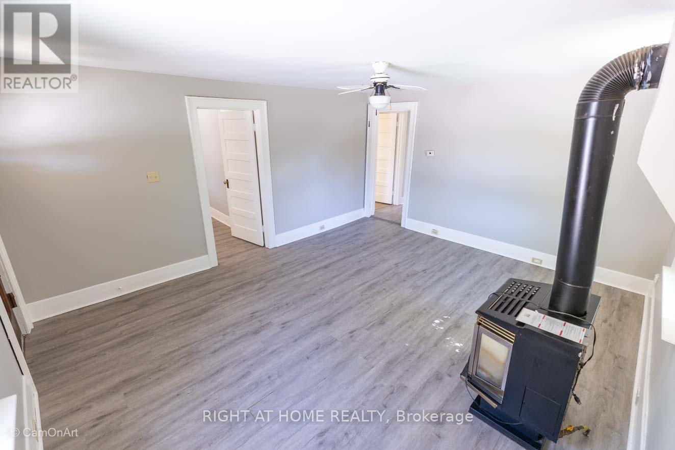 85 High Street E, Georgina, Ontario  L0E 1R0 - Photo 8 - N12300741
