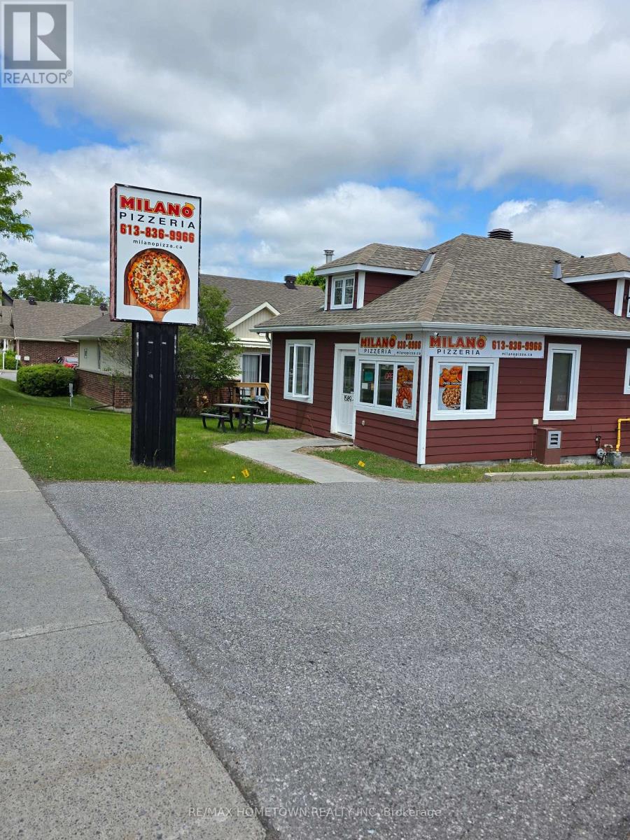 1589 STITTSVILLE MAIN STREET E, Ottawa, Ontario