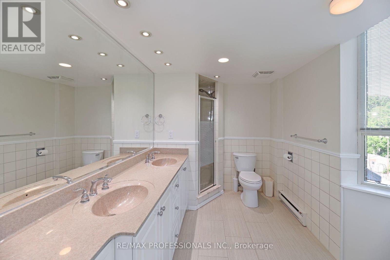 503 - 58 Church Street, Brampton (Downtown Brampton), Ontario  L6V 4A8 - Photo 15 - W12300736
