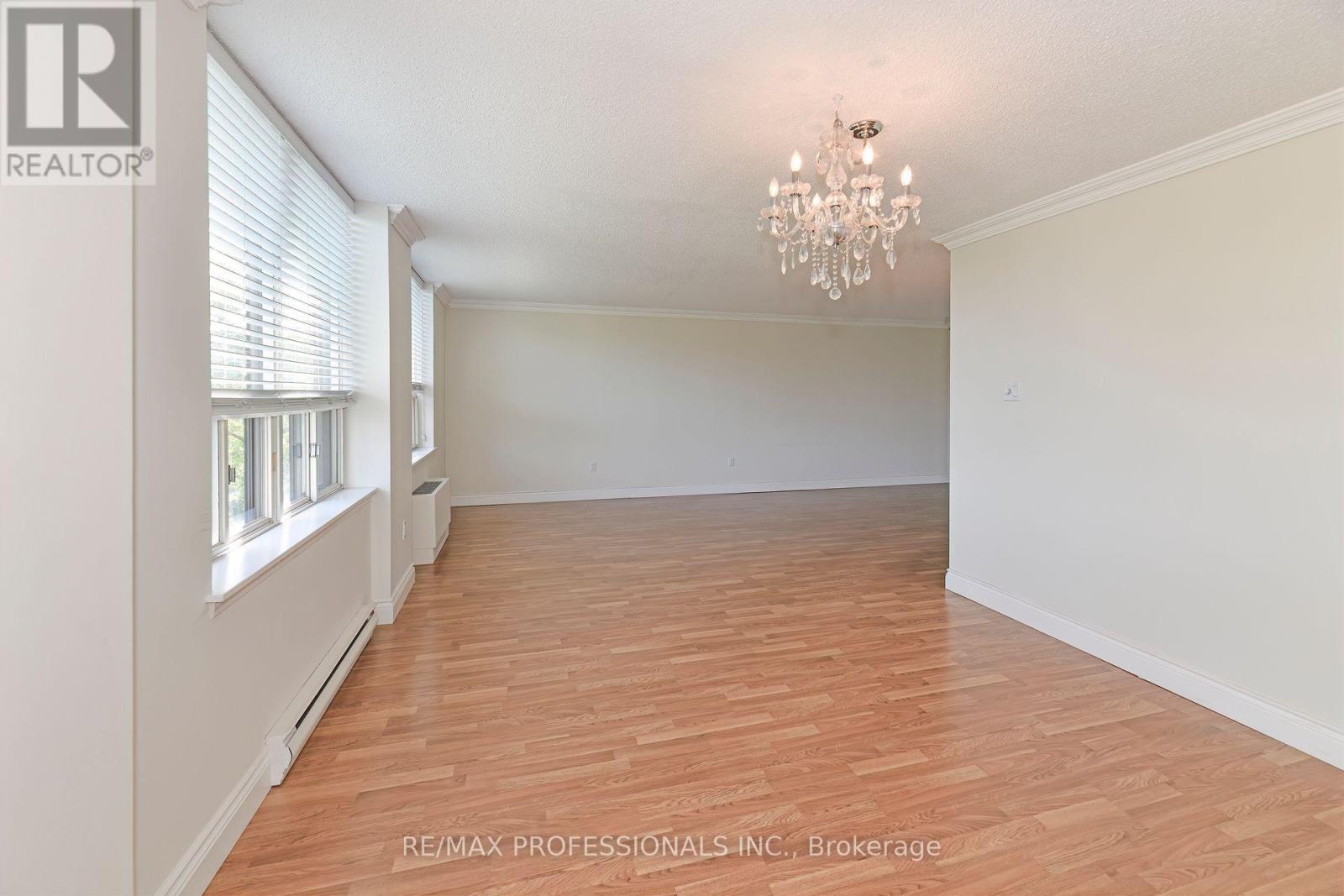 503 - 58 Church Street, Brampton (Downtown Brampton), Ontario  L6V 4A8 - Photo 7 - W12300736