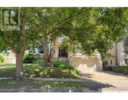 61 WHITTAKER CRESCENT