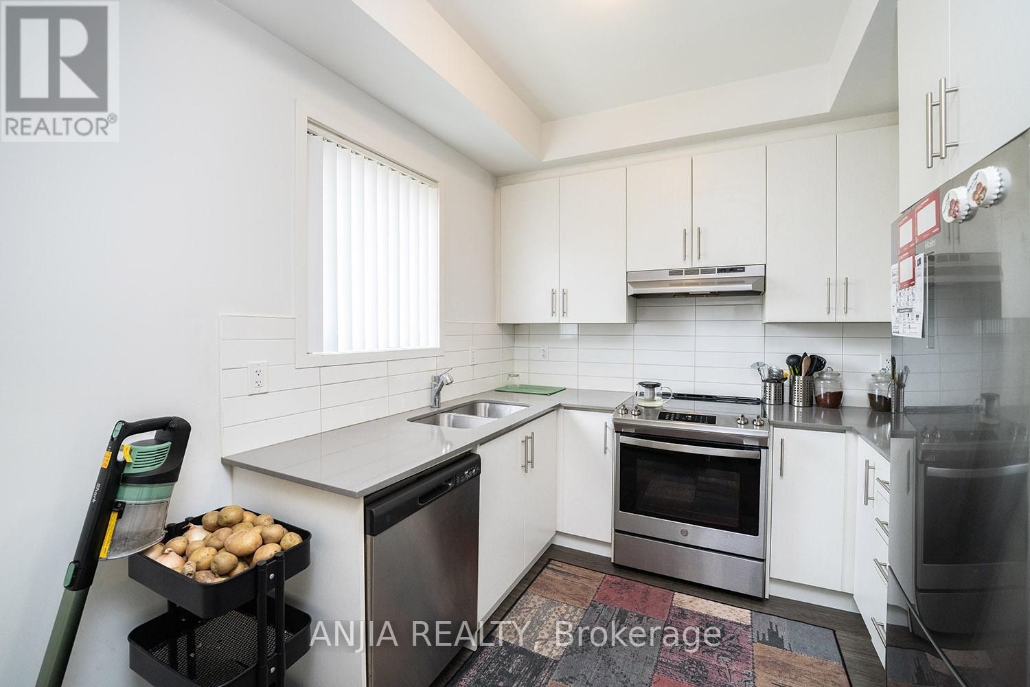 139 - 235 Birmingham Street, Toronto, Ontario  M8V 0J5 - Photo 11 - W12300844
