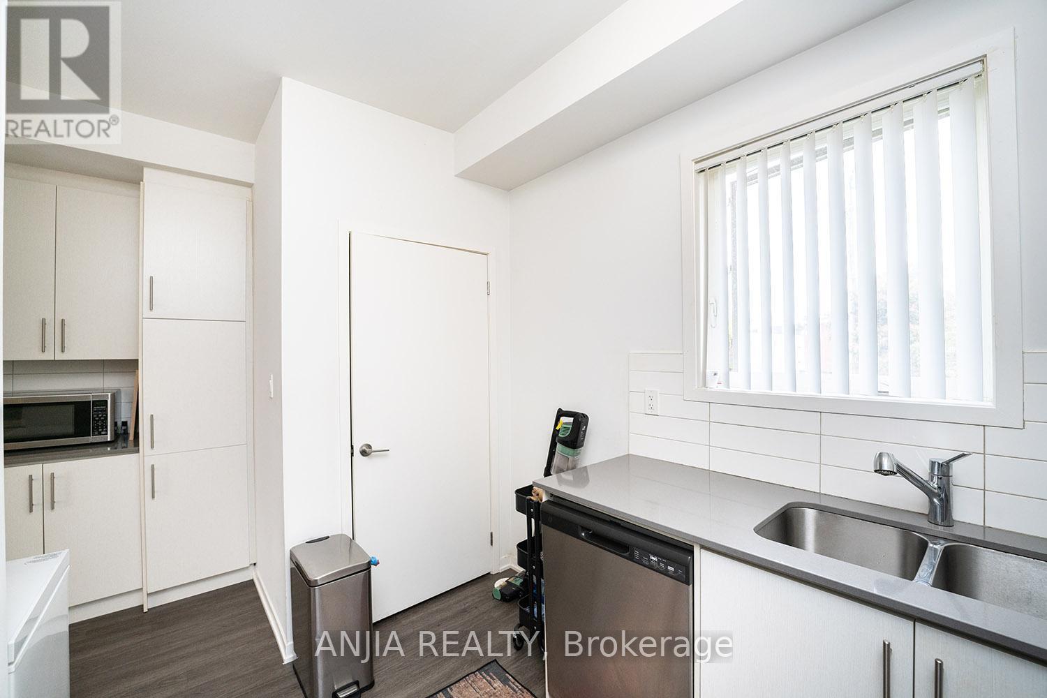 139 - 235 Birmingham Street, Toronto, Ontario  M8V 0J5 - Photo 12 - W12300844