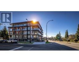 2590 LONSDALE AVENUE, Vancouver, British Columbia