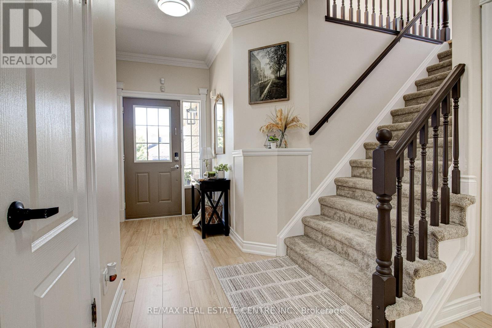 Property at 428 THOMAS SLEE DRIVE image 3