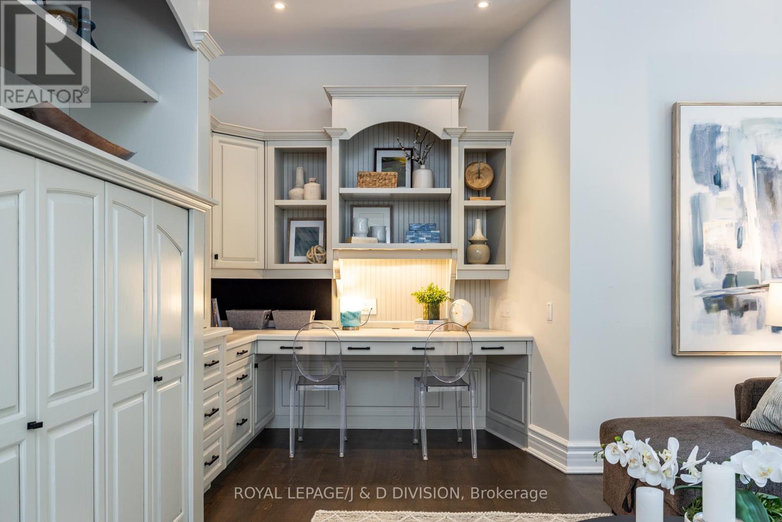1 Knightswood Road, Toronto, Ontario  M4N 2G9 - Photo 19 - C12300825