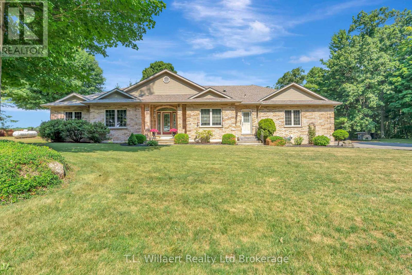 97 VANDERHOEVEN SIDE ROAD, Norfolk, Ontario