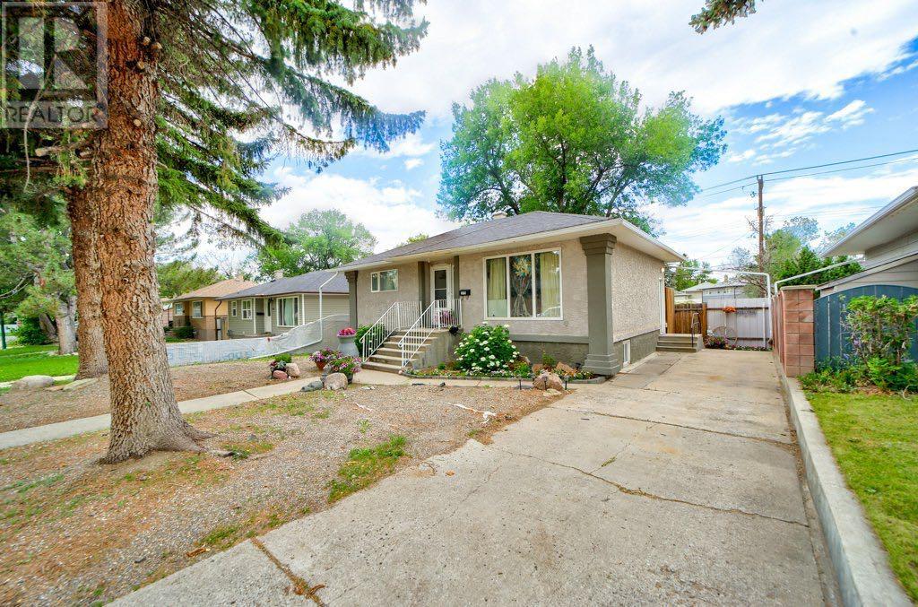 Property at 1019 10 Avenue N image 2