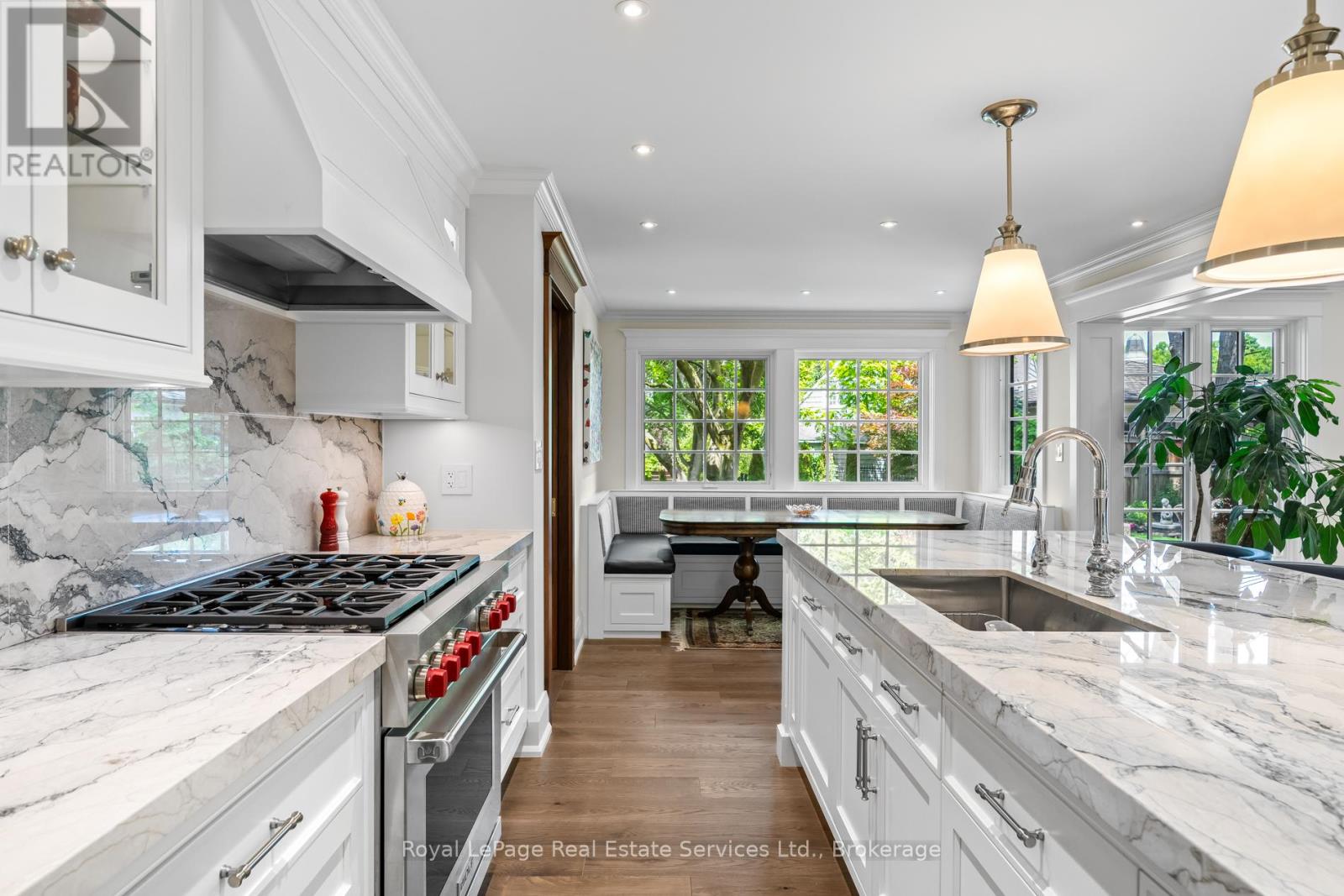 55 Allan Street, Oakville, Ontario  L6J 3M7 - Photo 14 - W12300967