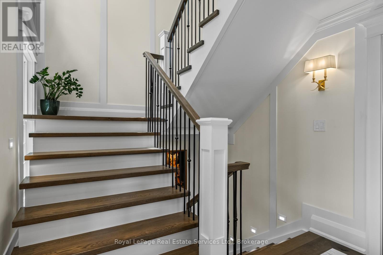55 Allan Street, Oakville, Ontario  L6J 3M7 - Photo 24 - W12300967