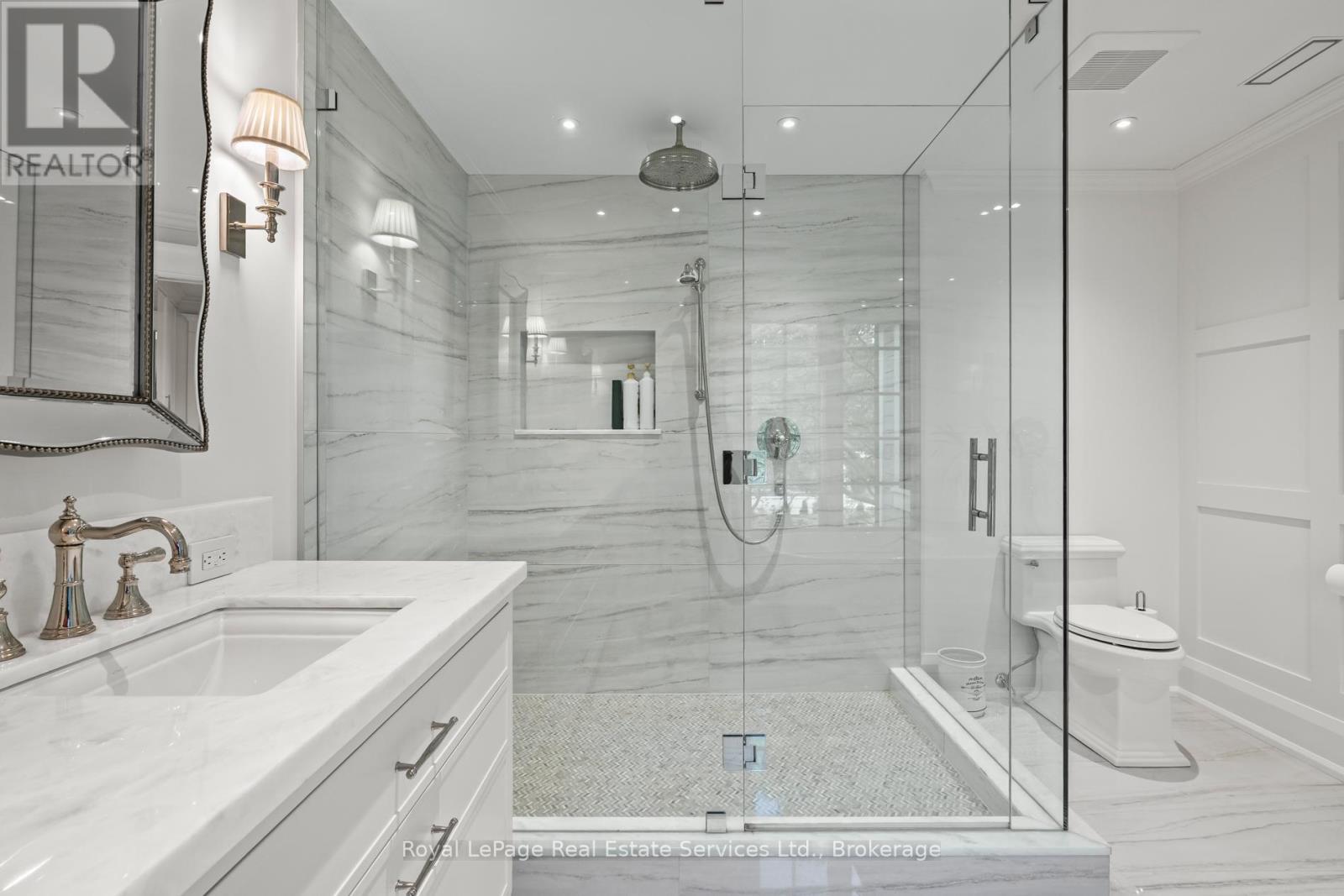 55 Allan Street, Oakville, Ontario  L6J 3M7 - Photo 29 - W12300967