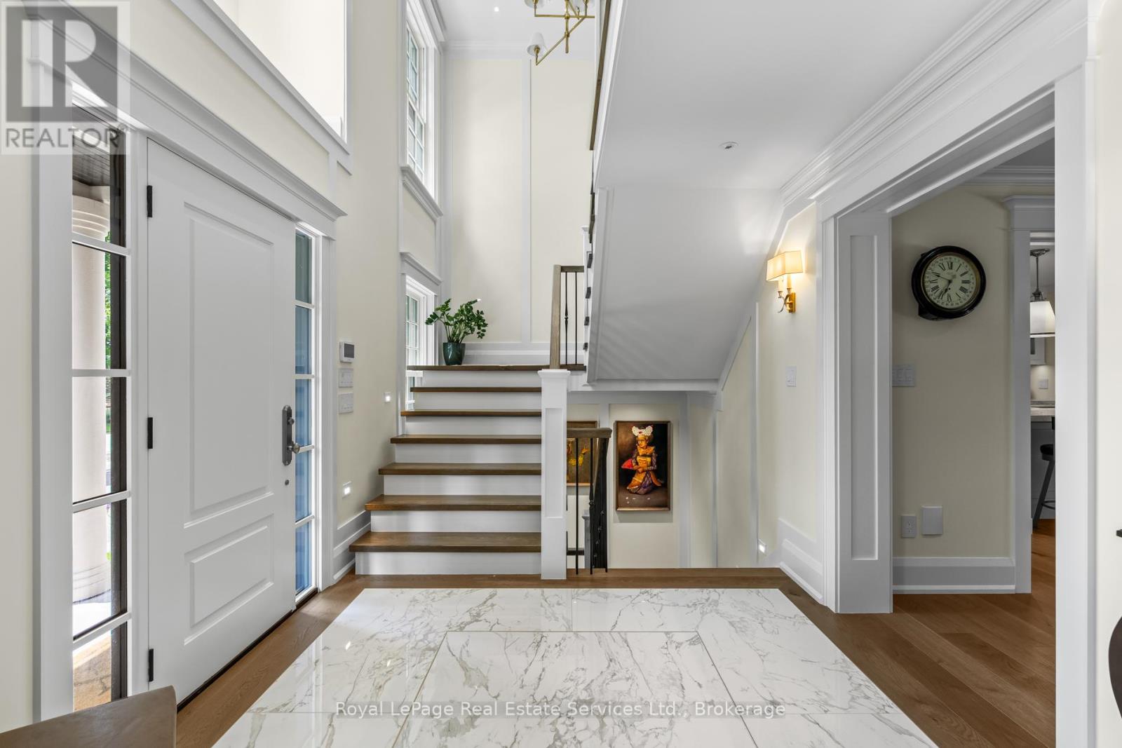Property at 55 ALLAN STREET image 4