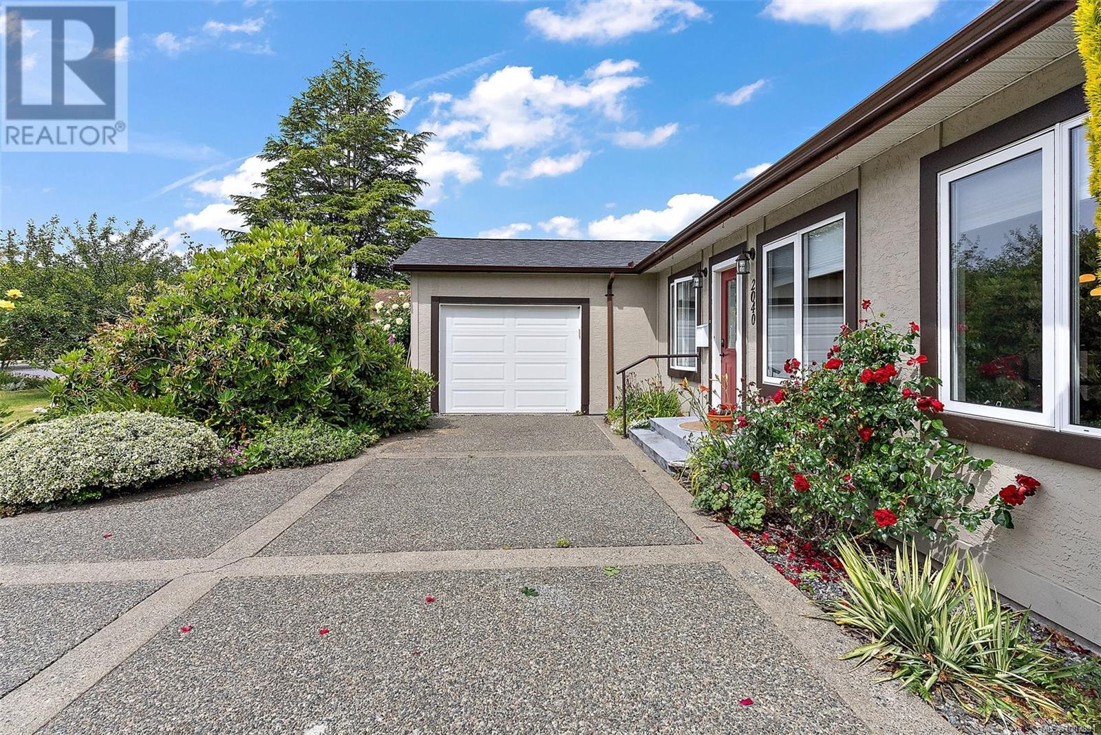 Property at 2040 Winmeadow Pl image 2