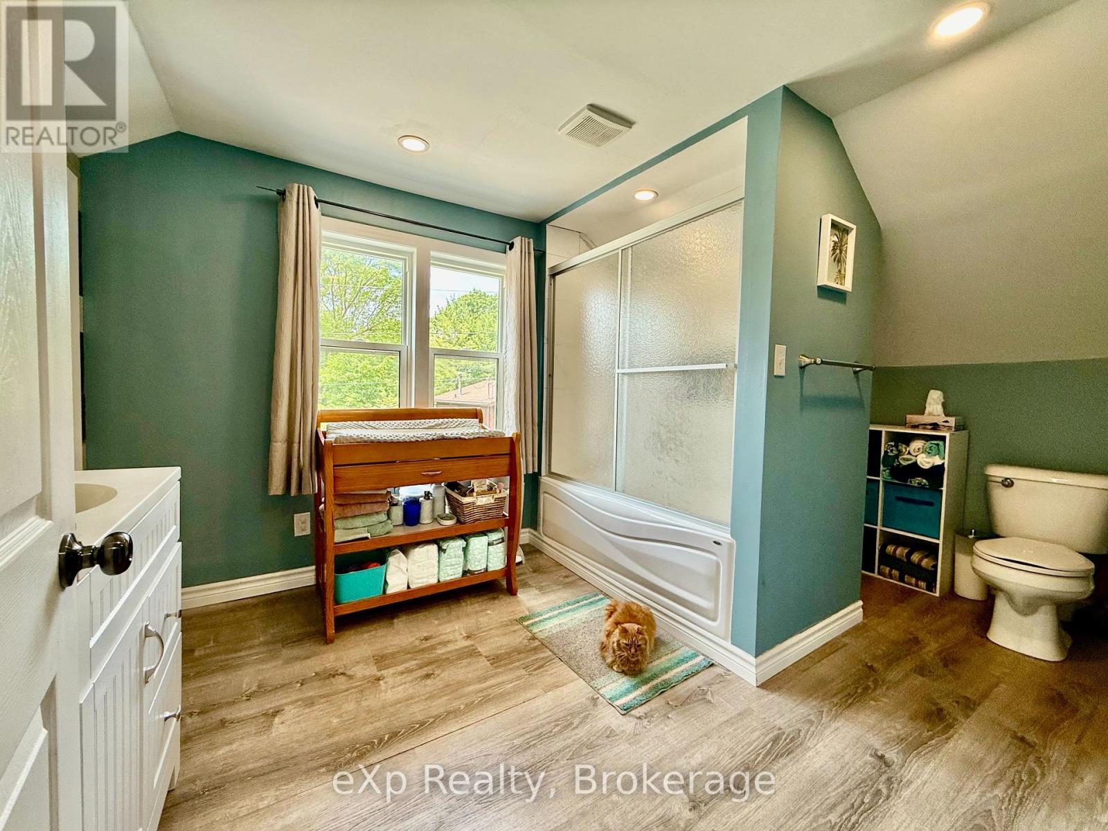759 8th A Avenue, Hanover, Ontario  N4N 2L9 - Photo 10 - X12300975
