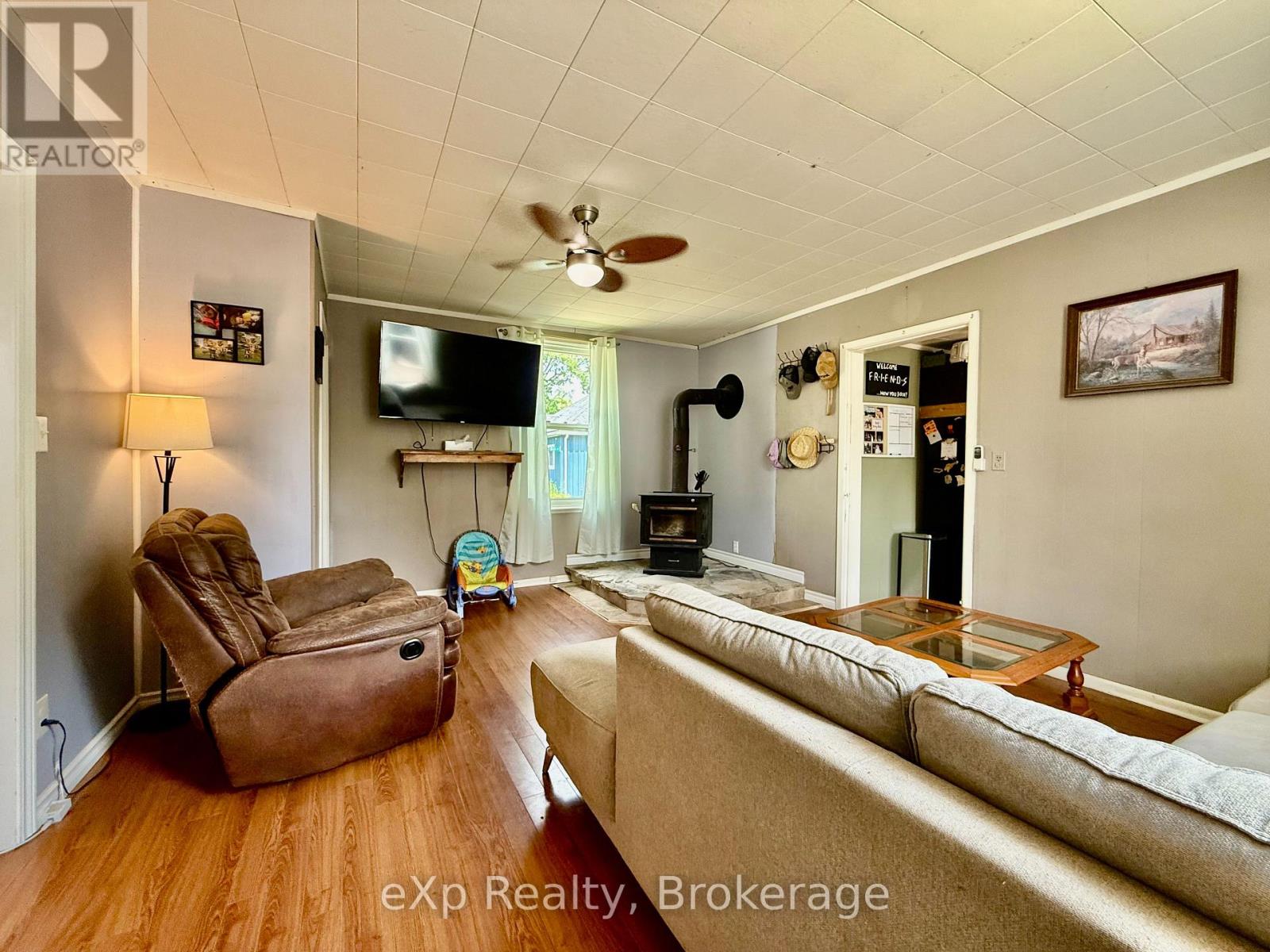 759 8th A Avenue, Hanover, Ontario  N4N 2L9 - Photo 6 - X12300975
